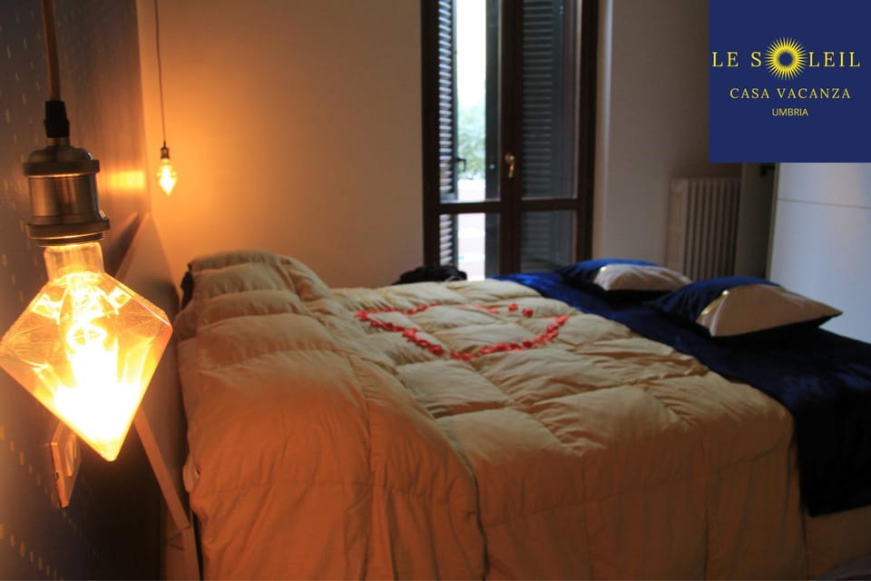 Bed, People, Winter, Garden, View (from property/room), Photo of the whole room, Decorative detail, Animals, Bedroom, Family, heating, internet, microwave, storage, stove, towels, wedding