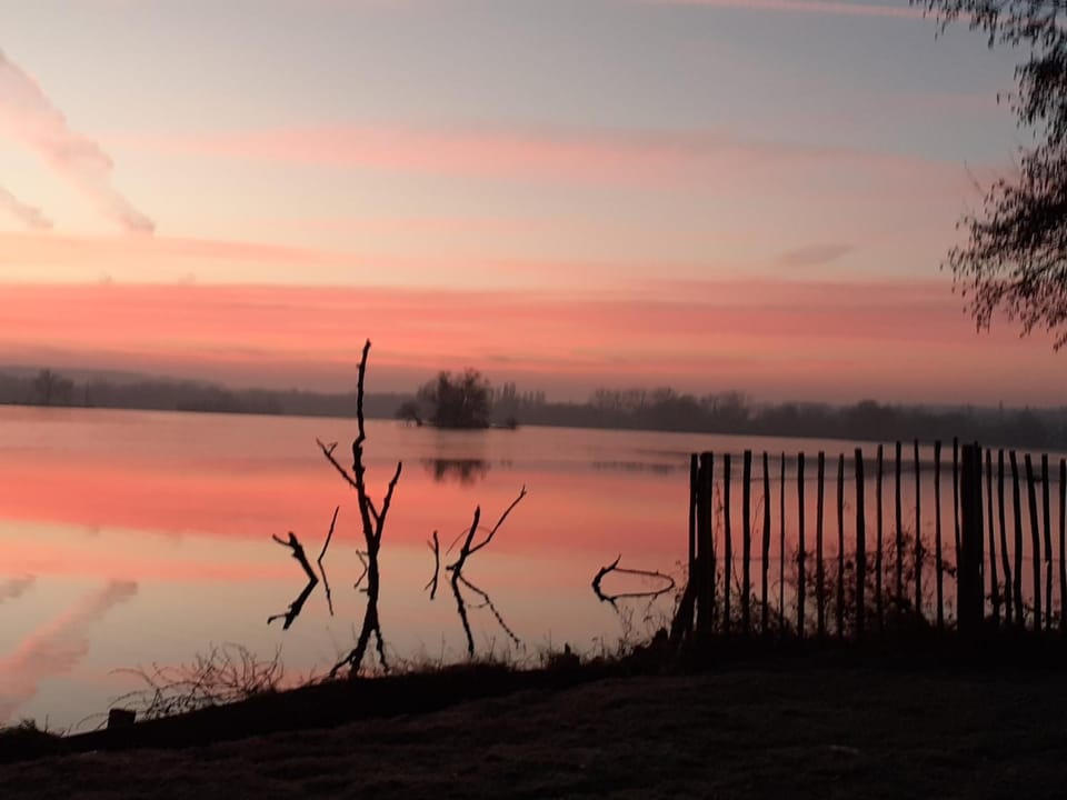 Au Bord de L'Eau Bed and Breakfast in Centre-Val de Loire