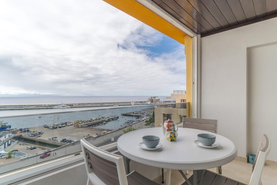 View (from property/room), Balcony/Terrace, Balcony/Terrace, City view, Sea view
