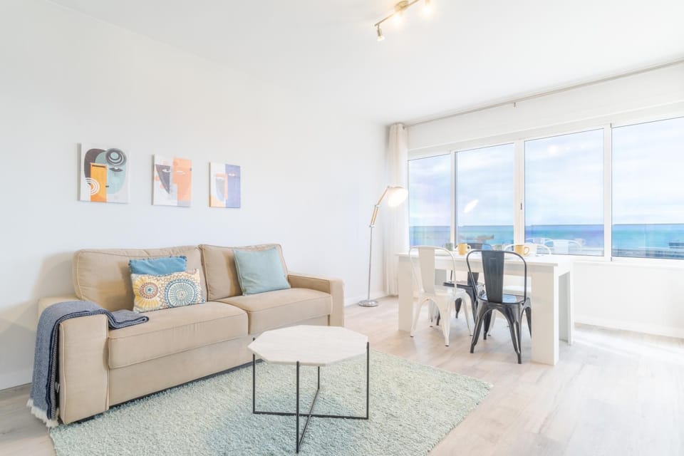 Living room, City view, Sea view, Dinner
