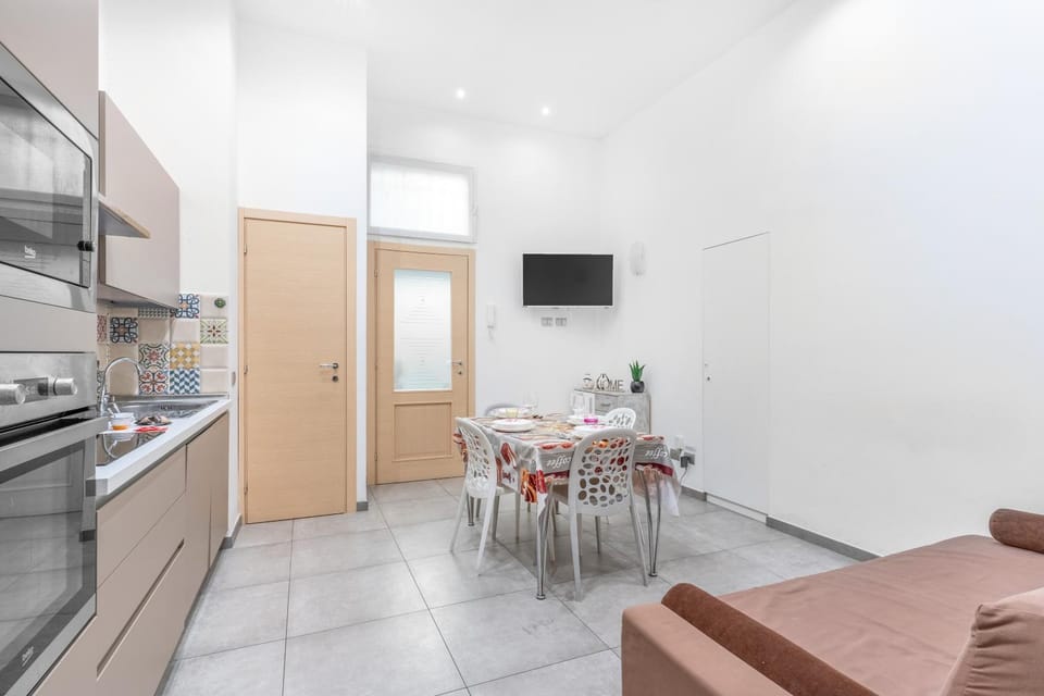 TV and multimedia, Kitchen or kitchenette, Living room, Seating area, Dining area, dishwasher, minibar, pet friendly, stove
