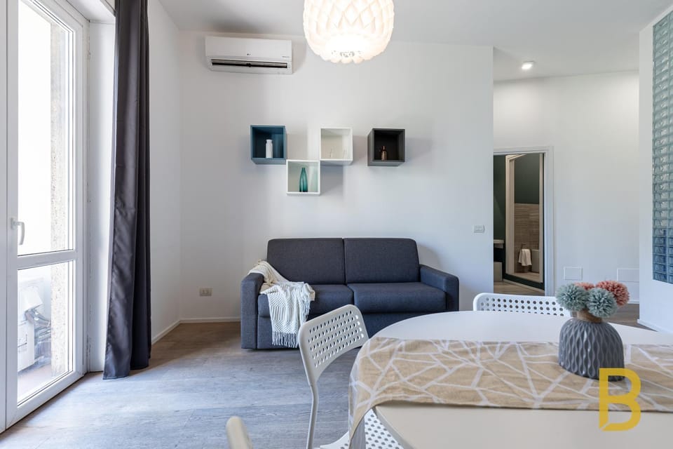 Balcony/Terrace, Living room, Seating area, Dining area, air conditioner