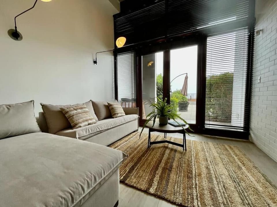 HOM I Loft Jardín I Nuevo I Cerro Baron I Parking Apartment in Valparaiso