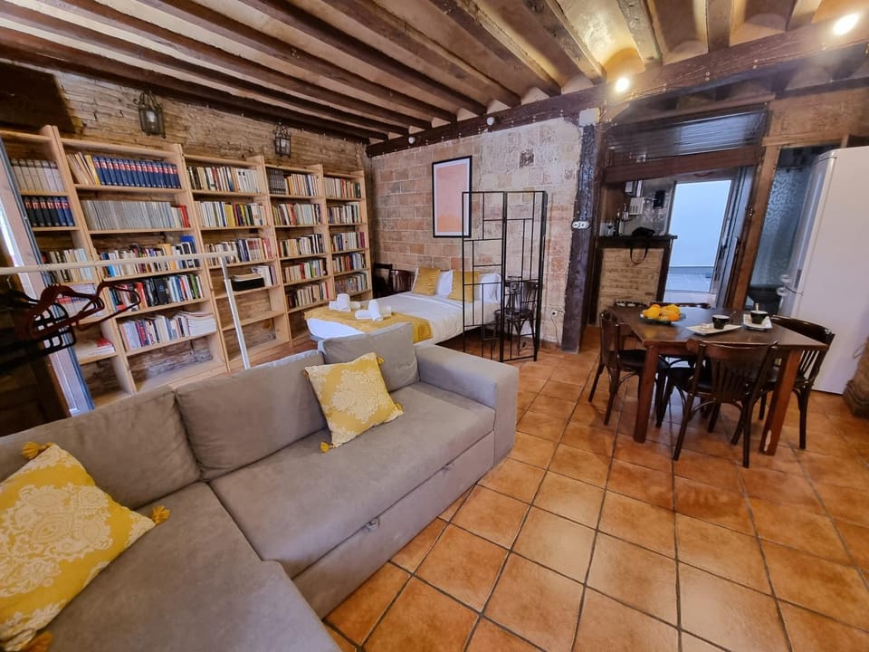 Living room, Dining area, Bedroom