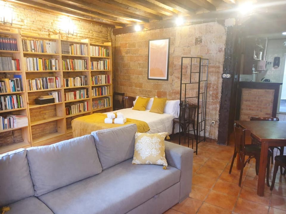 Library, Living room, Bedroom