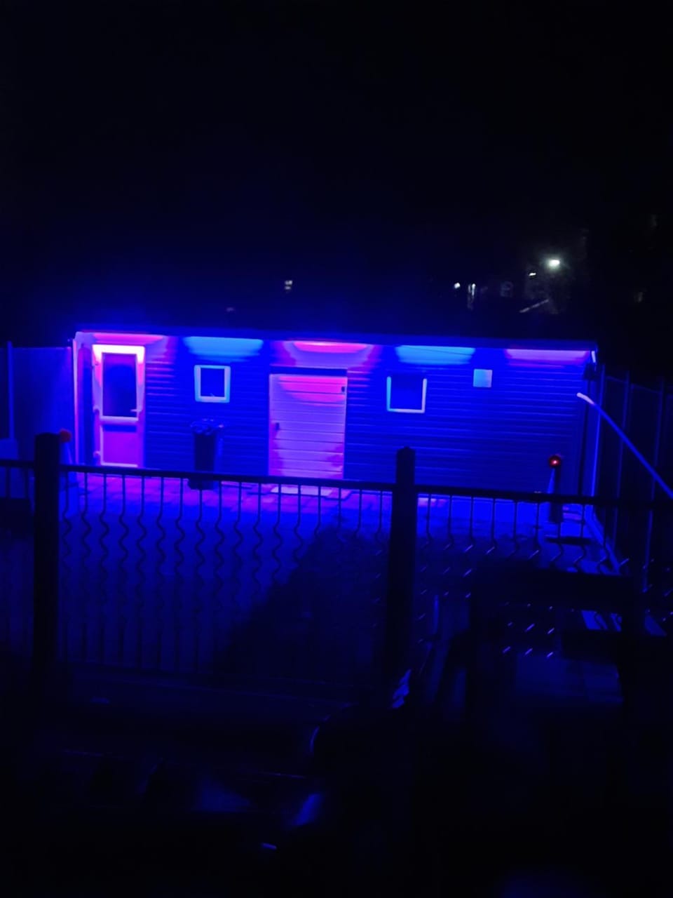 Adorable private suite with free street parking Apartment in Leicester