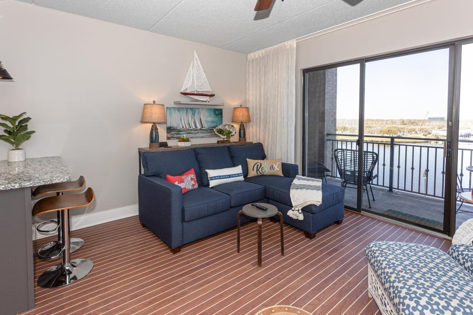 WI29B Water Street Condos Unit 603 House in Wilmington