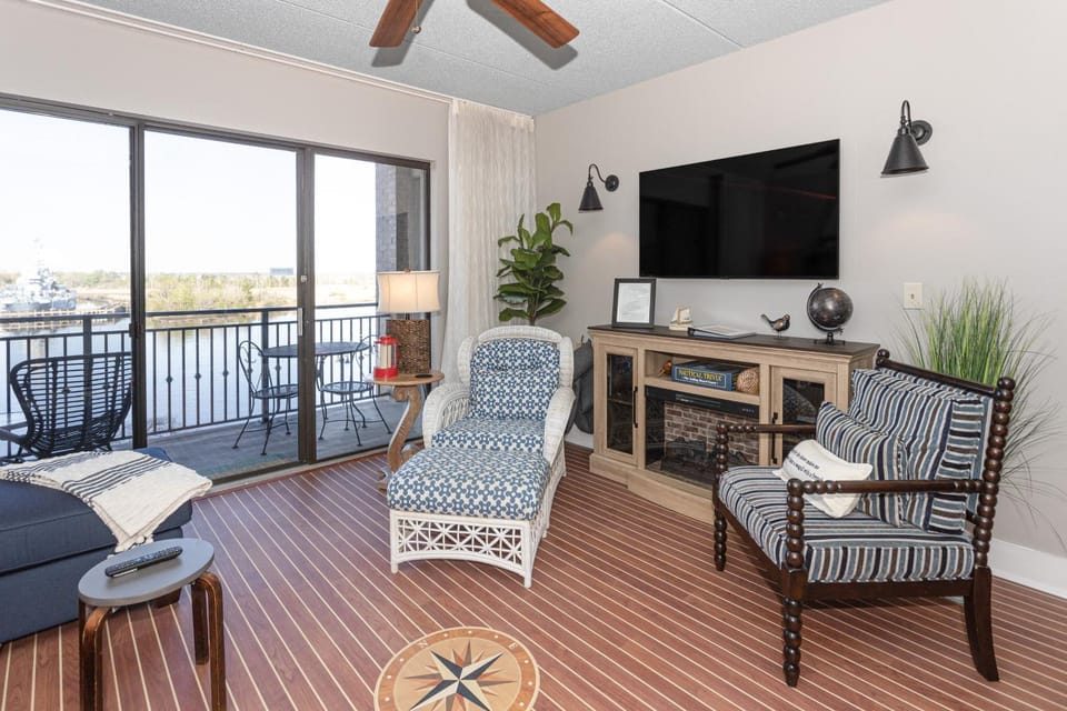 WI29B Water Street Condos Unit 603 House in Wilmington
