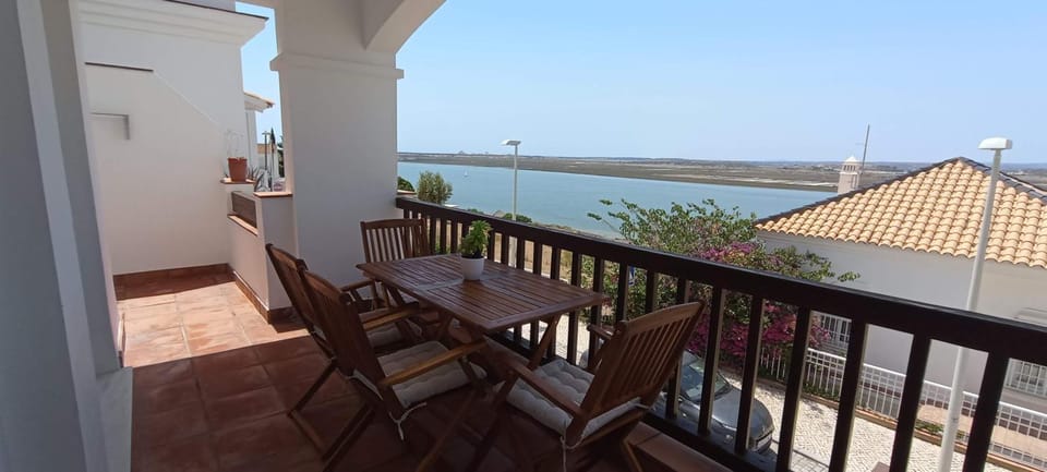 Balcony/Terrace, River view