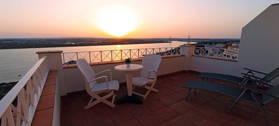 Balcony/Terrace, River view, Sunset