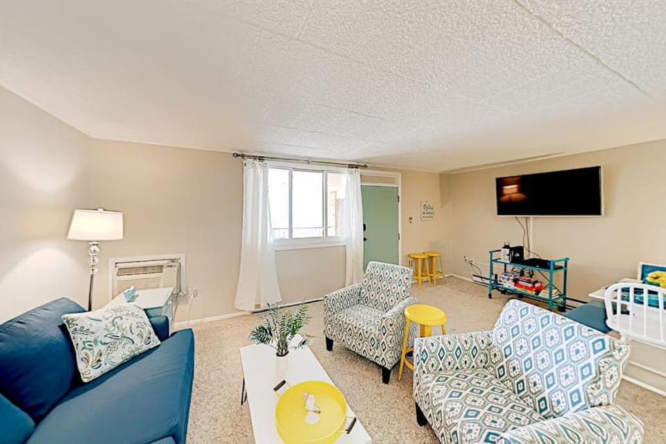 Colonial Unit 202 House in Ocean City