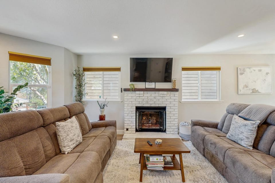 Wanderlust Cambria Seaside Village House in Cambria