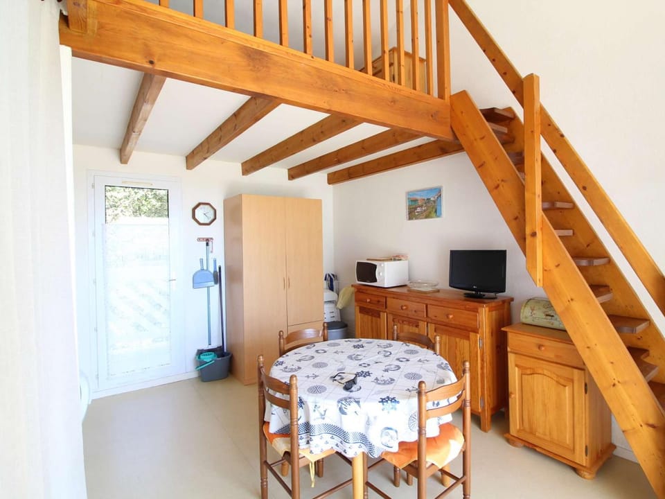 T1 bis mezzanine à La Cotinière, 5 couchages, balcon ensoleillé - FR-1-246A-89 Apartment in Nouvelle-Aquitaine