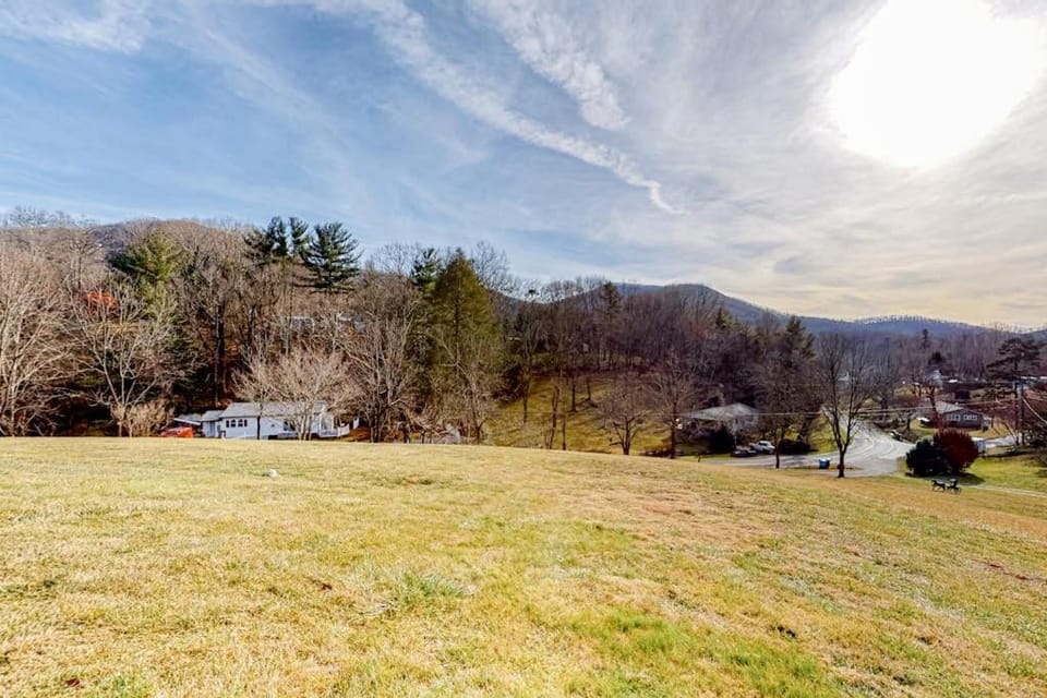 Moffitt Branch House in Swannanoa