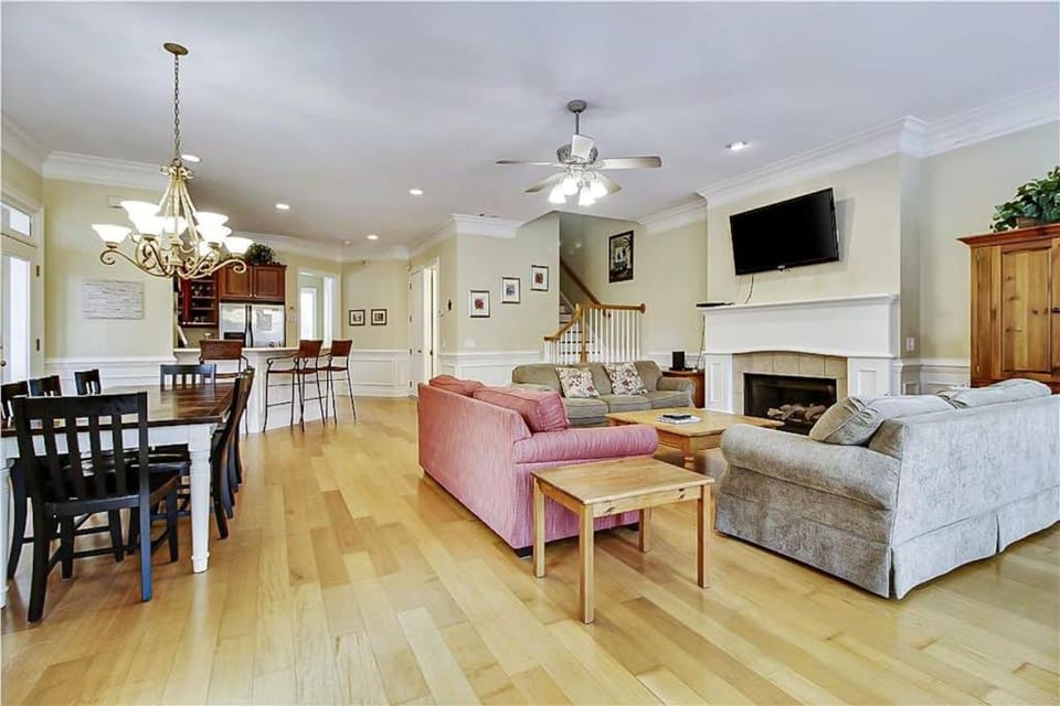 Crabline Court 31 House in Hilton Head Island
