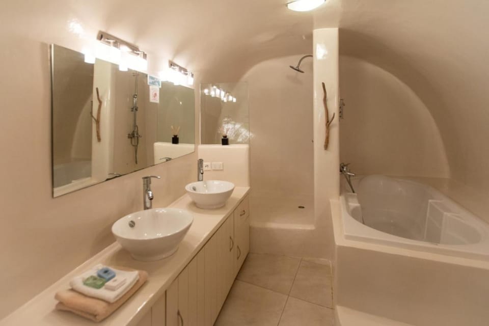 Shower, Bathroom, Bath, towels