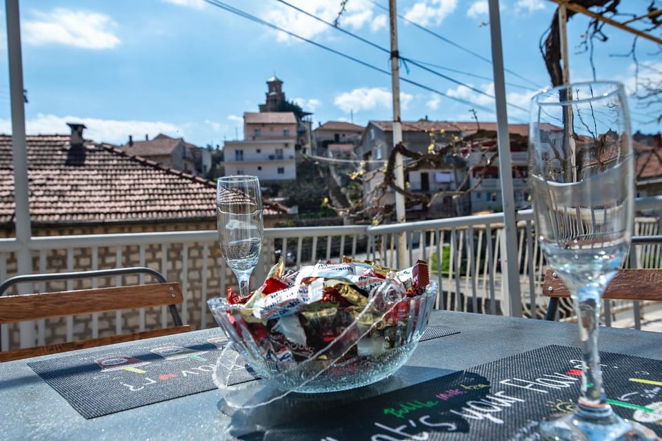 Day, View (from property/room), Balcony/Terrace, Food and drinks, Food, City view, Drinks