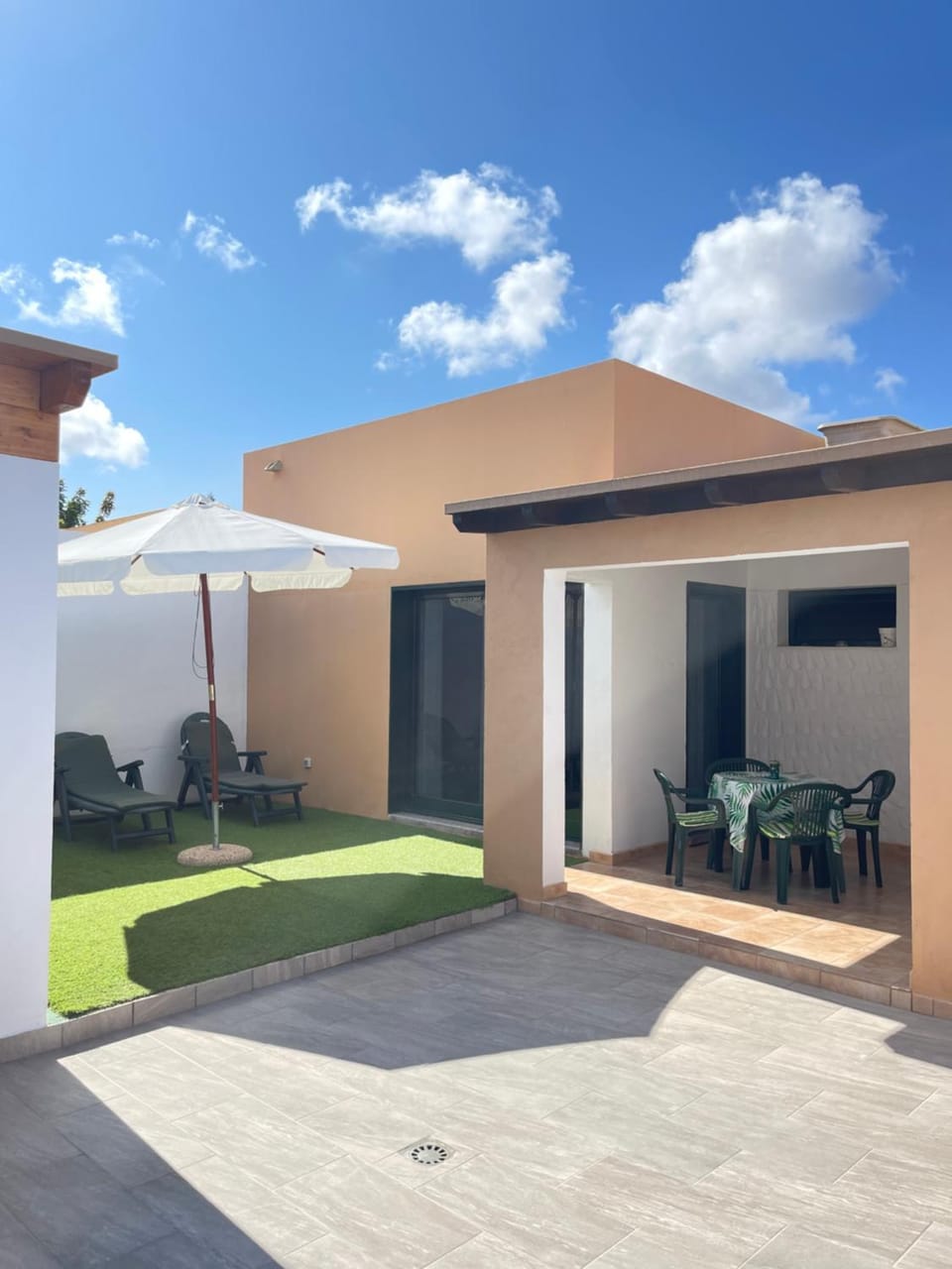 Casa Aleri House in Maxorata