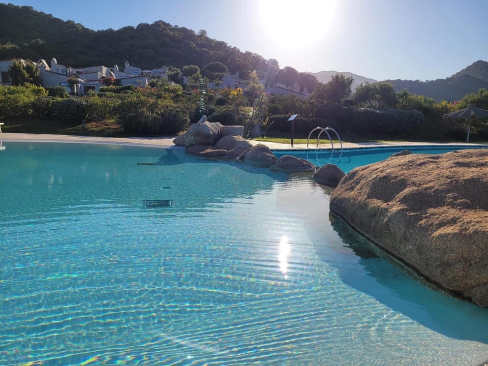 Natural landscape, Mountain view, Pool view, Swimming pool, sunbed