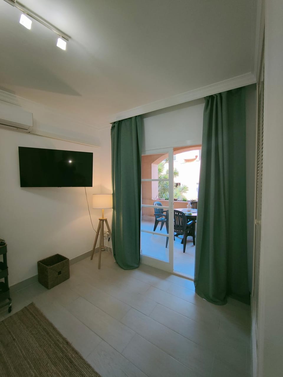 Sage Palm Apartment BY NAMASTE ELITE Apartment in Sitio de Calahonda