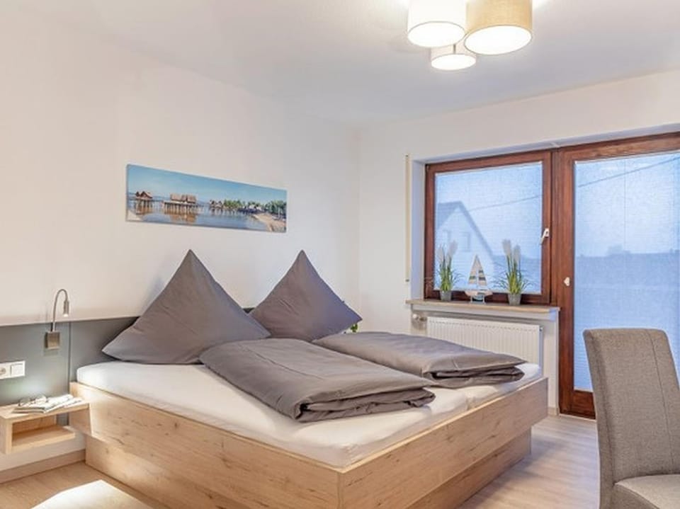 Living room, Bedroom