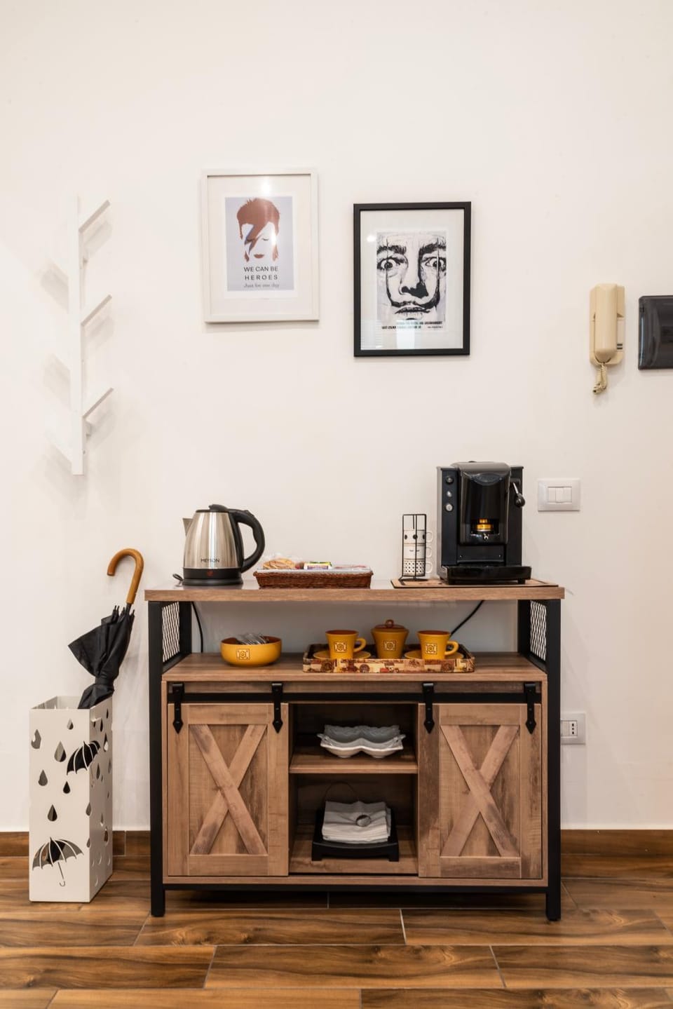 Coffee/tea facilities, Kitchen or kitchenette