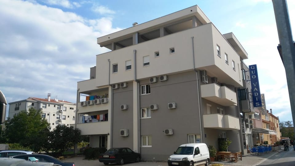 Property building, Day