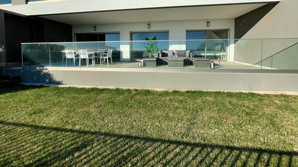 Garden, Balcony/Terrace