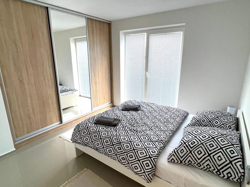 Park Rezort with Private Parking Apartment in Slovakia