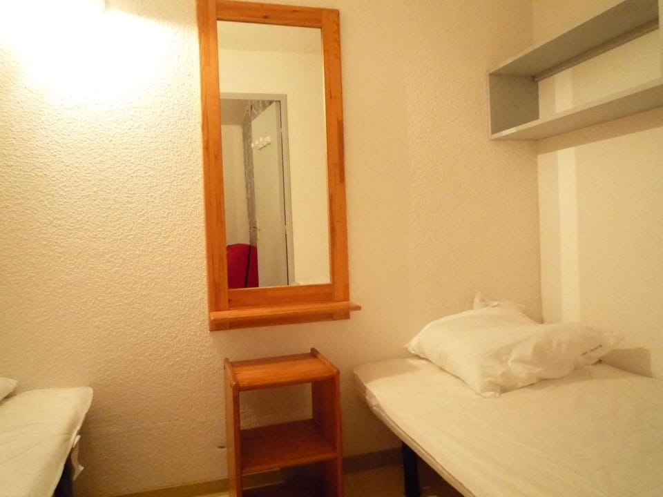 Appartement 6 personnes avec terrasse et jardin proche des pistes - FR-1-651-5 Apartment in Provence-Alpes-Côte d'Azur