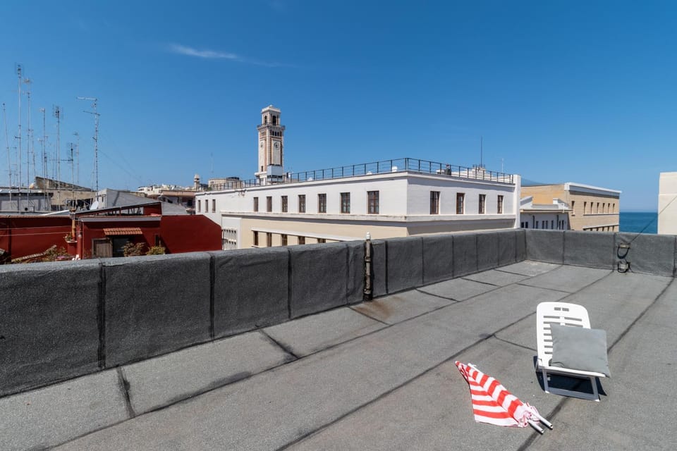 City view, Sea view