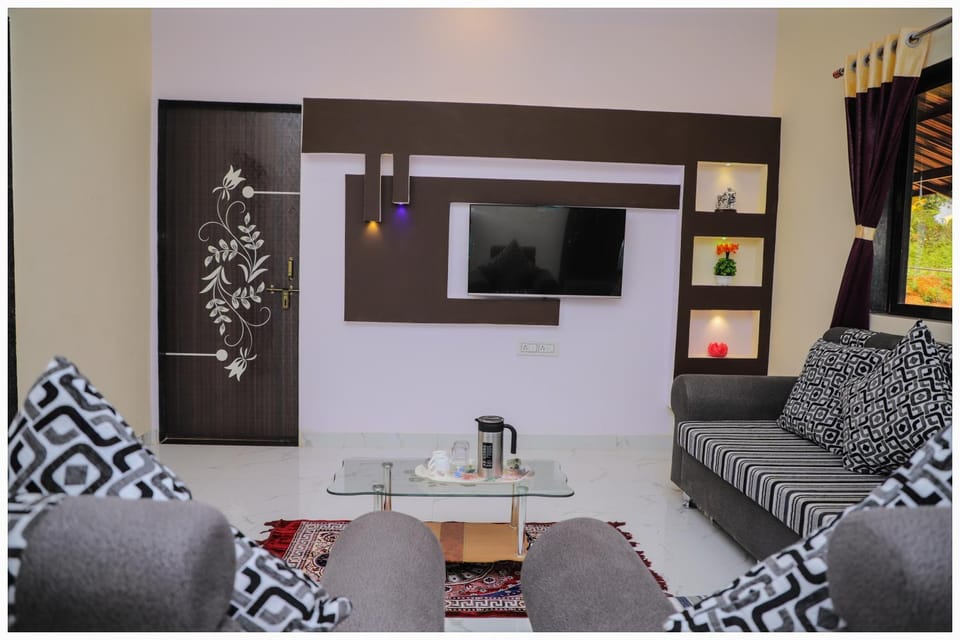 INFINITY HOUSE Villa in Maharashtra