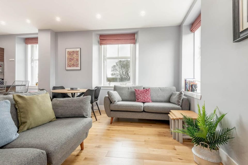 Communal lounge/ TV room, Living room