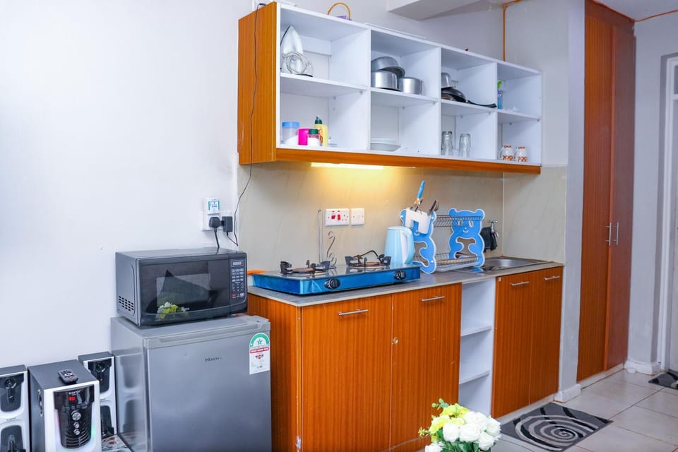 Jolenna Studio with fastwifi & pool Apartment in Nairobi