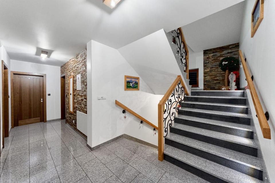 DW Na Równi Blisko Kotelnicy i Term Bania Apartment in Lesser Poland Voivodeship