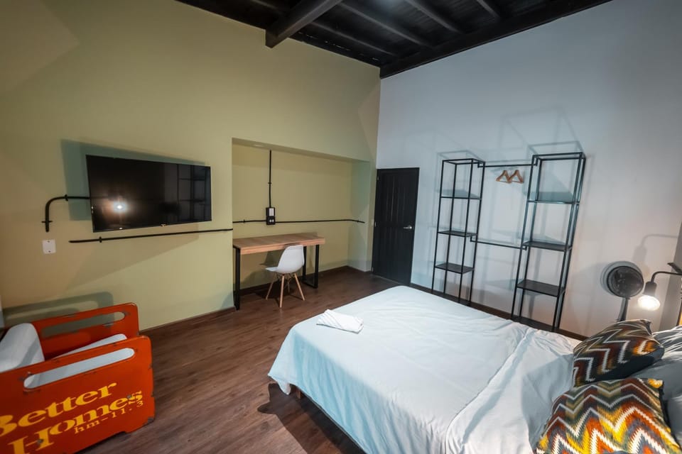 Loft equipado en Poblado cerca de Envigado FRN107 By Roots Rentals Apartment in Envigado