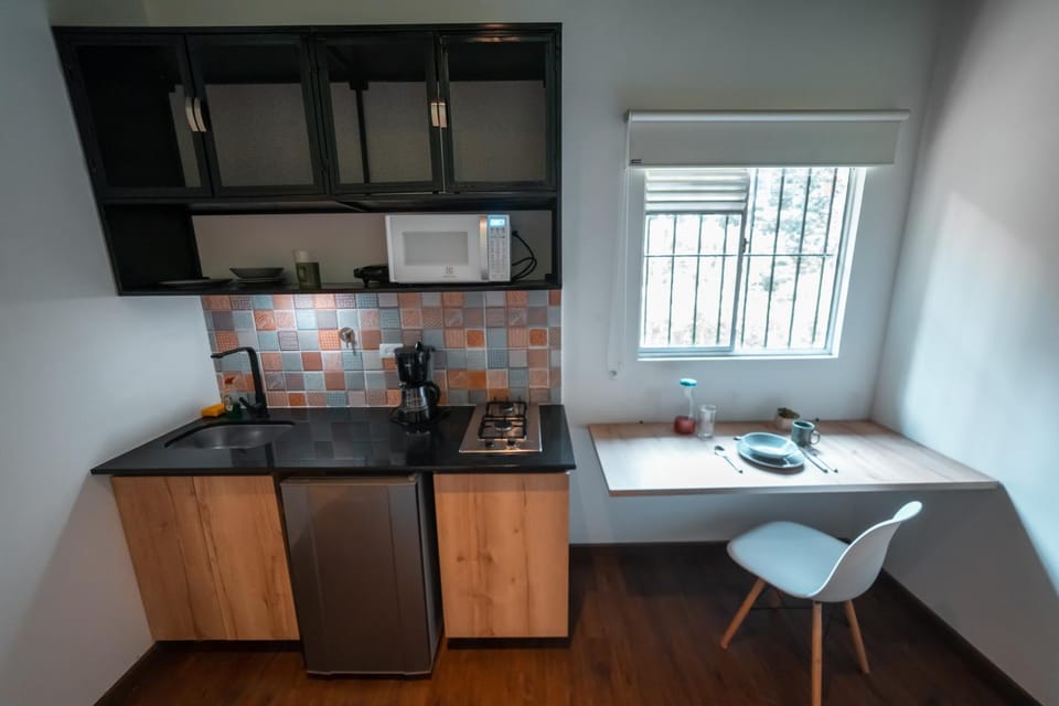 Loft equipado en Poblado cerca de Envigado FRN107 By Roots Rentals Apartment in Envigado