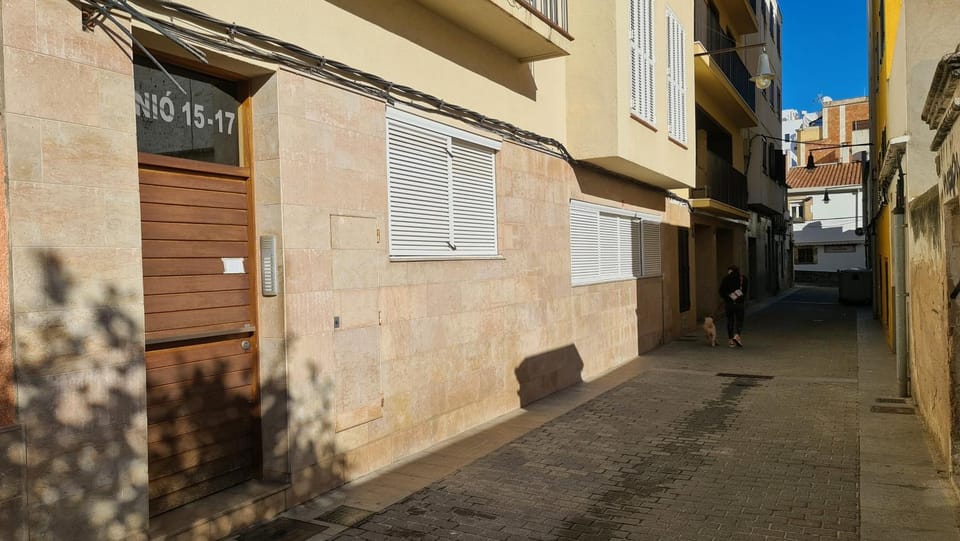 Facade/entrance, Street view