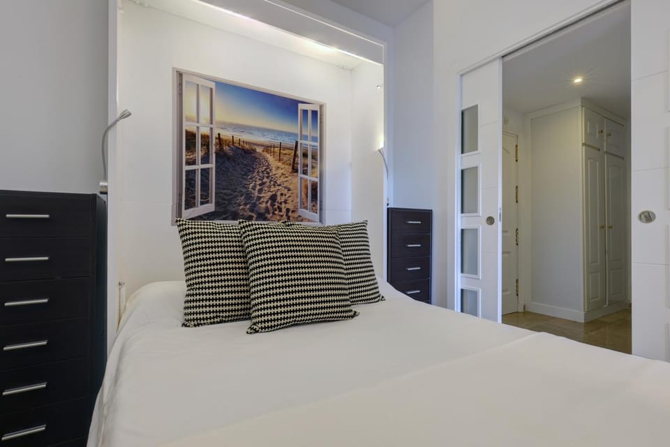 Living room, Bedroom