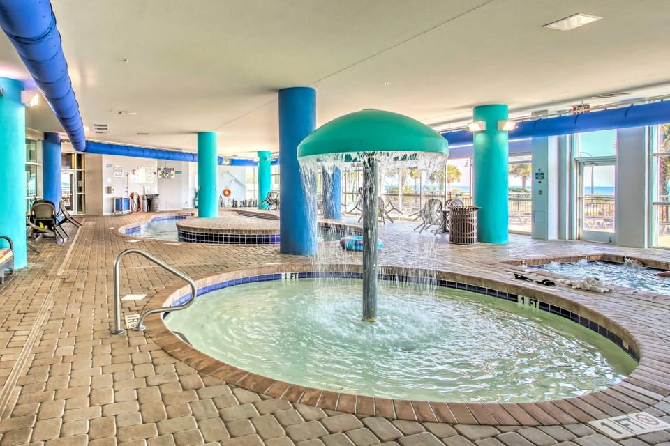 Beachfront Condo in Myrtle Beach w/ Pool Access House in Myrtle Beach