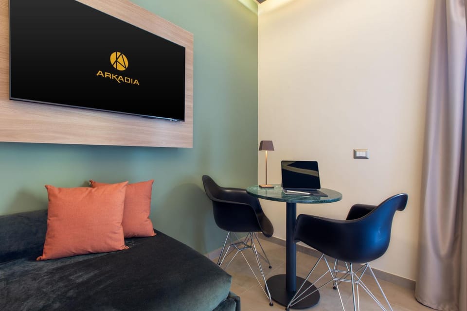 TV and multimedia, Dining area
