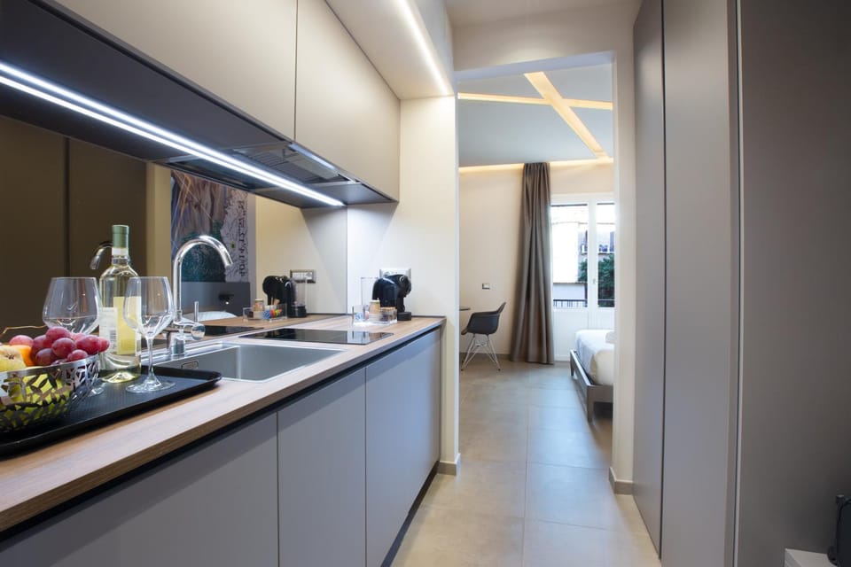 Kitchen or kitchenette