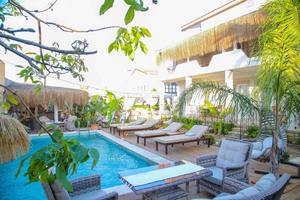 LONDİA OTEL Hotel in Alaçatı