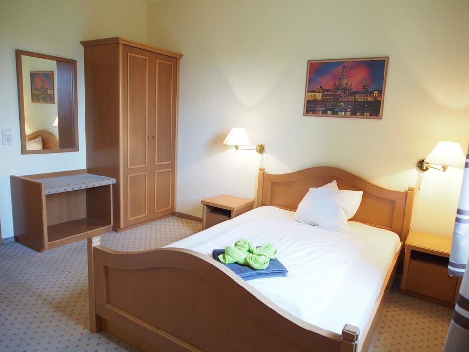 Altes Teichhaus - Pension Ottendorf-Okrilla Bed and Breakfast in Saxony