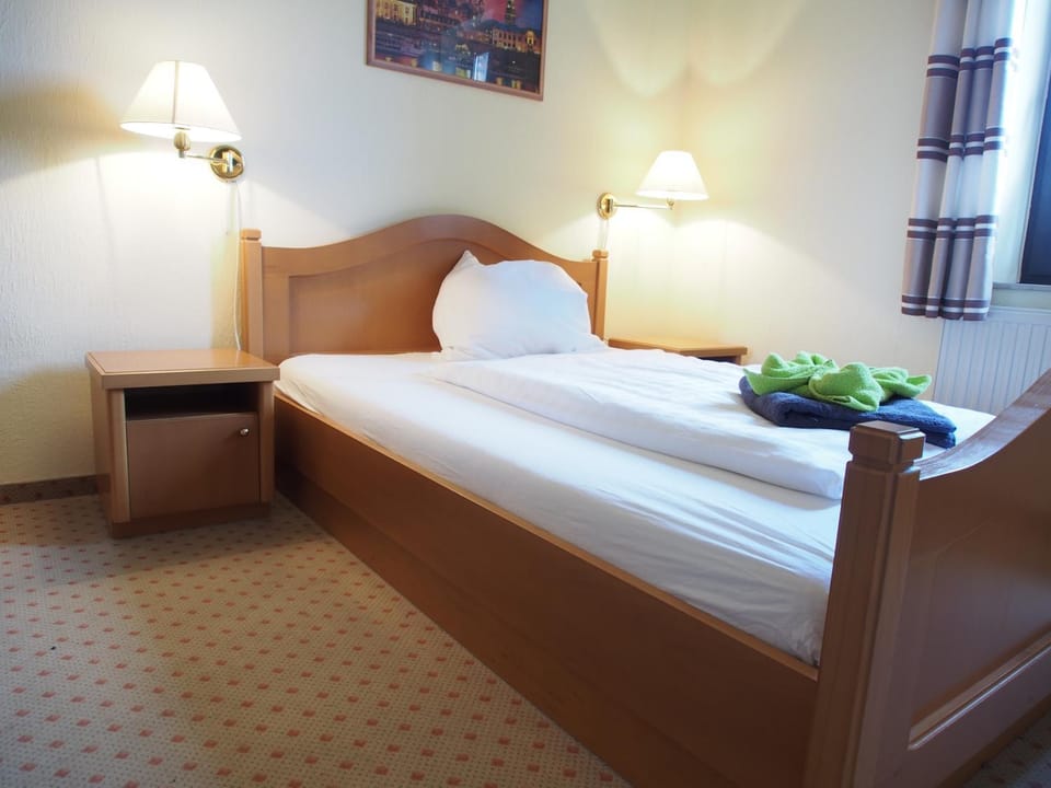 Altes Teichhaus - Pension Ottendorf-Okrilla Bed and Breakfast in Saxony