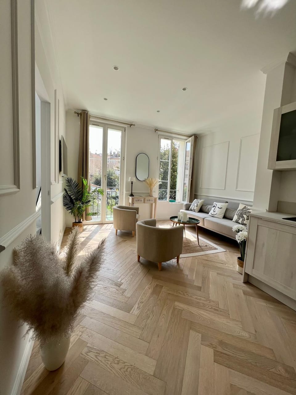 L'Orangerie Secret Garden Apartment in Old Antibes Beach 4min Apartment in Antibes