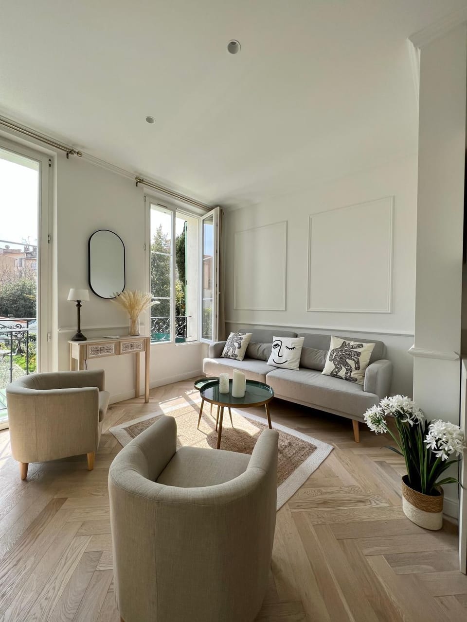 L'Orangerie Secret Garden Apartment in Old Antibes Beach 4min Apartment in Antibes