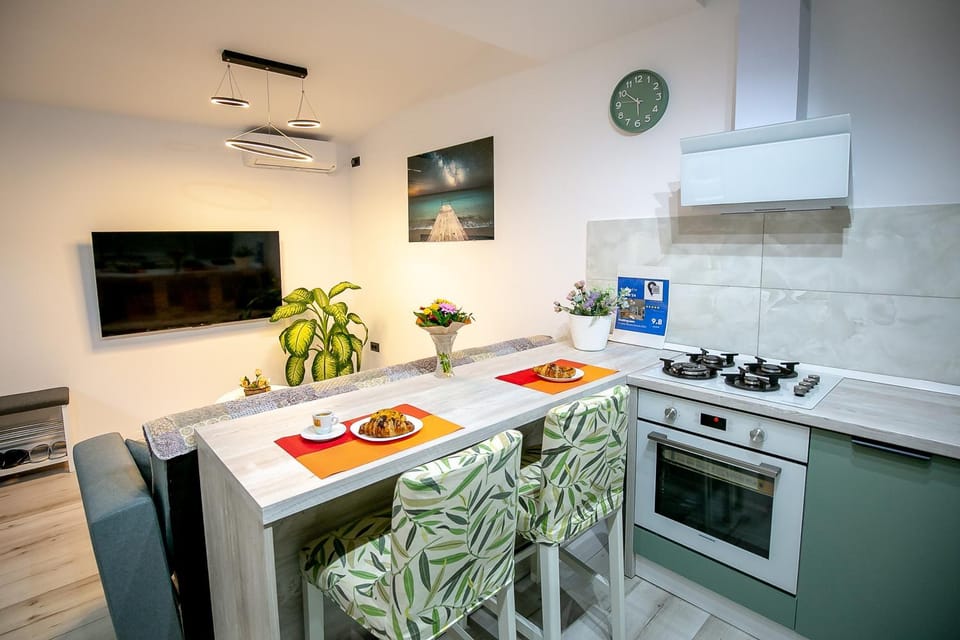 Studio'24 - Adults Only Apartment in Constanta