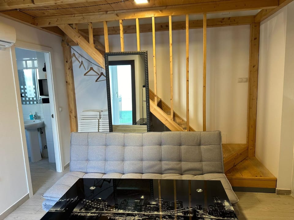 Living room, Photo of the whole room, Seating area