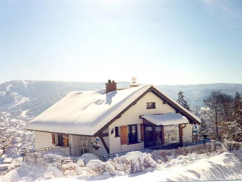 Gîte fonctionnel avec terrasse et vue, Gérardmer - FR-1-589-402 House in Gérardmer